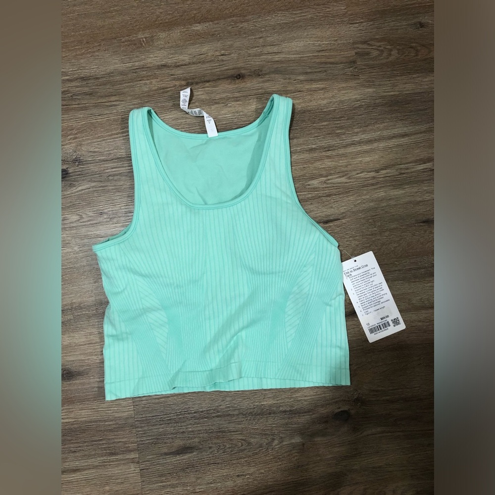 NWT Lululemon ebb to street crop tank